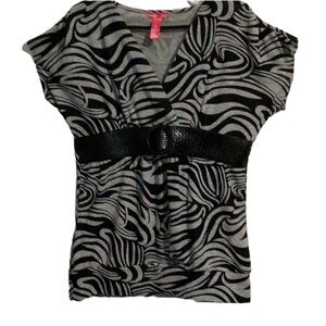Mix&co. Blouse Womens Sz-L Animal Print Short Sleeve V-Neck With Designer Belt